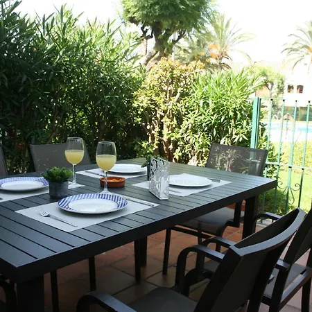 Adosada Laguna Beach * Estepona